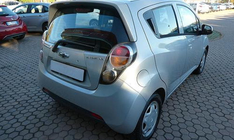 Chevrolet Spark 1.0 ...
