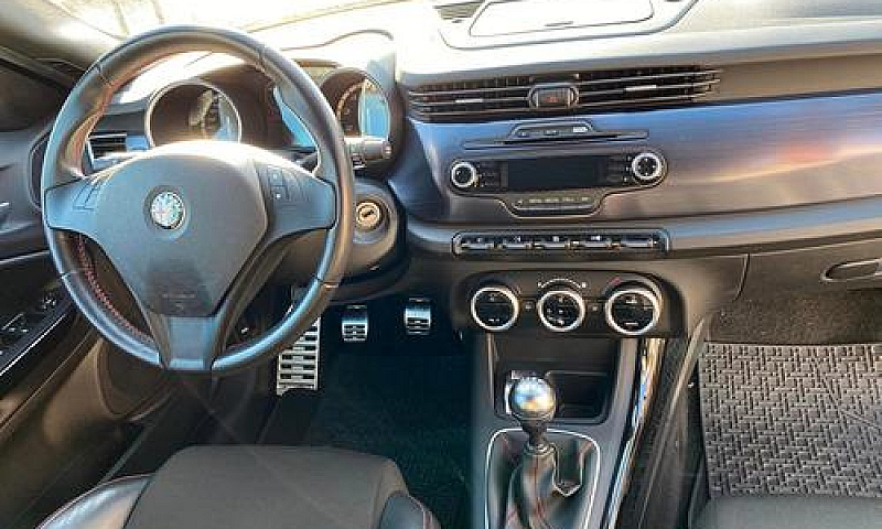 Alfa Romeo Giulietta...