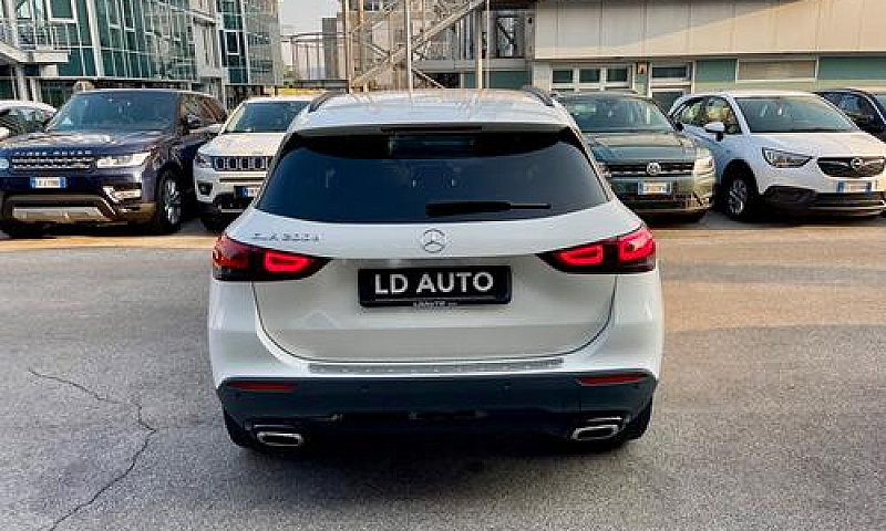 Mercedes-Benz Gla 20...
