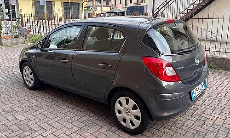 Opel Corsa 1.2 Benzi...