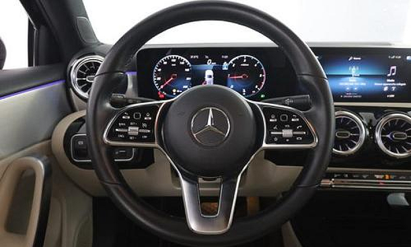 Mercedes-Benz A 180 ...