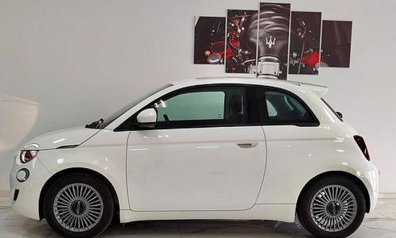Nuova Fiat 500 Hatch...