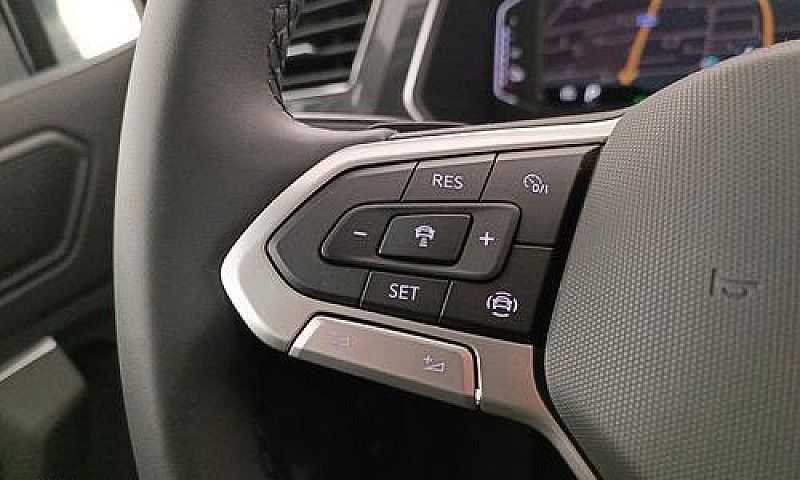 Volkswagen Tiguan 1....
