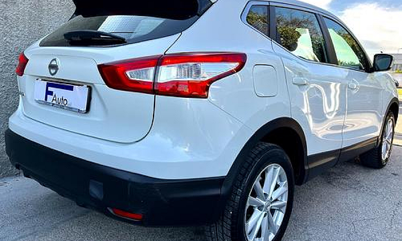 Nissan Qashqai 1.5 D...