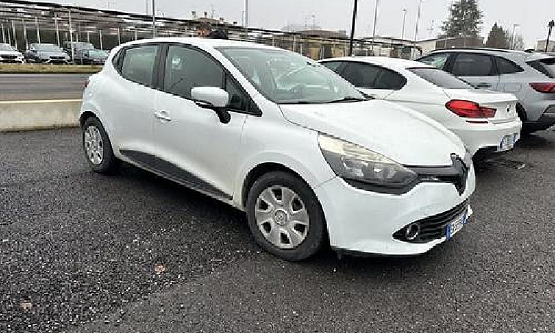 Renault Clio 1.2 75C...