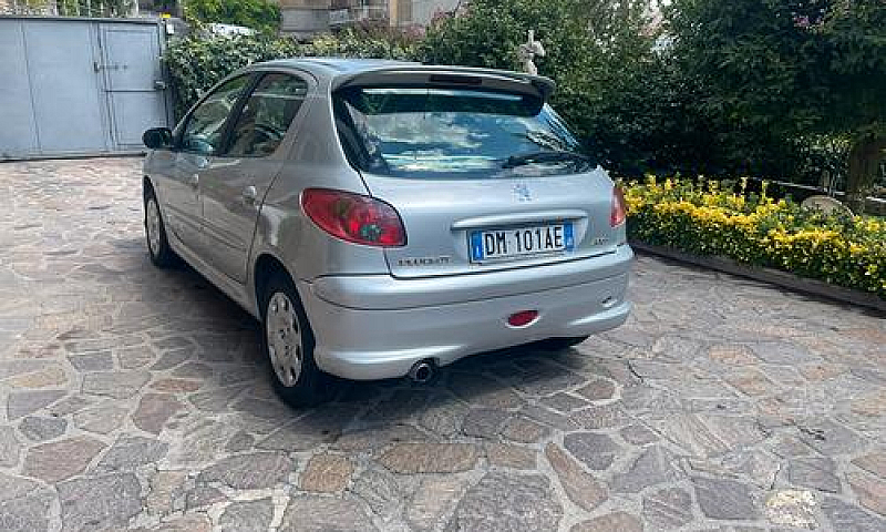Peugeot 206 1.4 Benz...