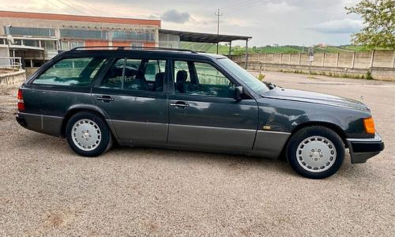 Mercedes-Benz E-Seri...