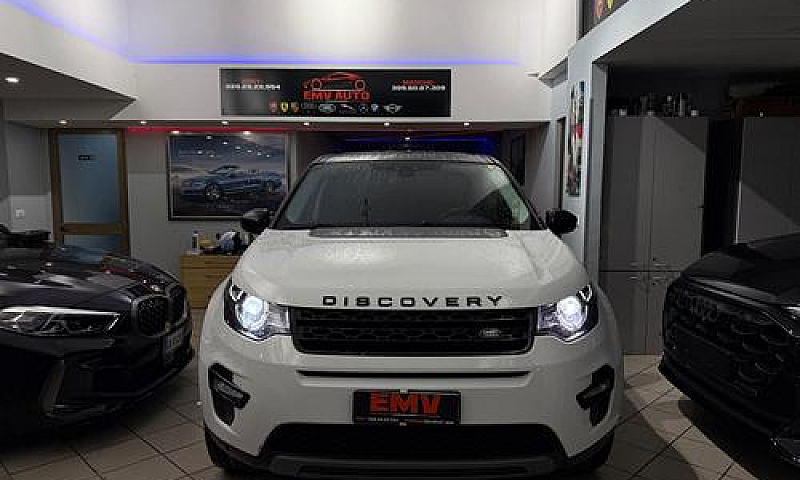 Land Rover Discovery...