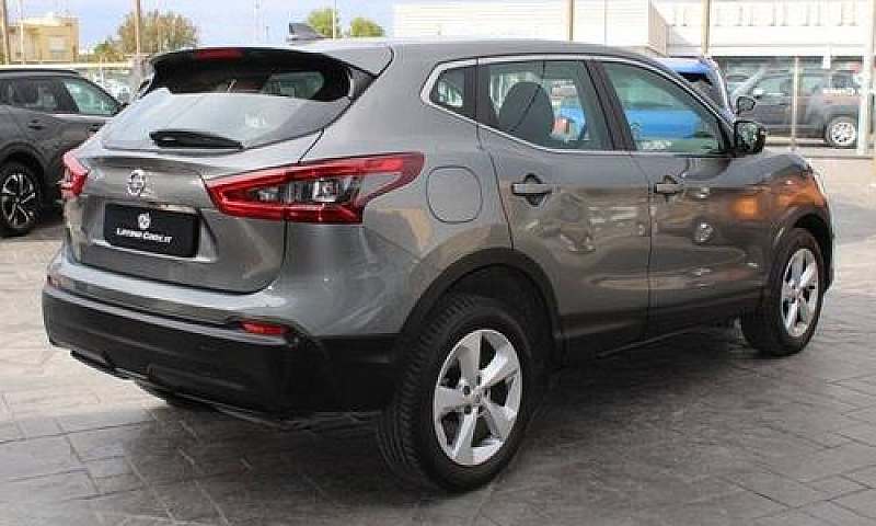 Nissan Qashqai 1.5 D...