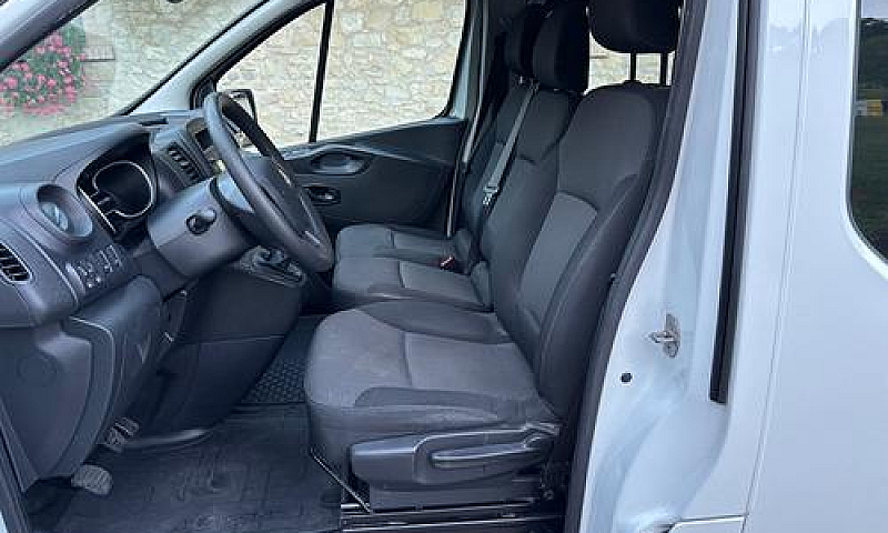 Renault Trafic T27 2...