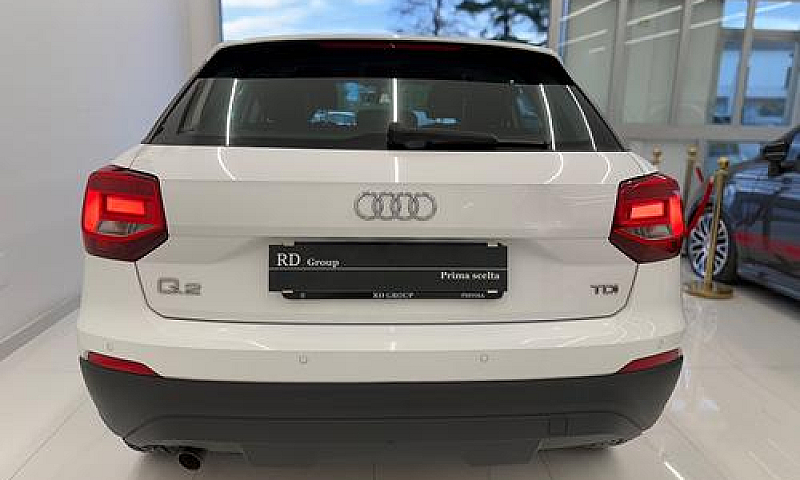 Audi Q2 1.6 Tdi Desi...