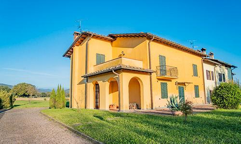 Porzione Di Casa, La...