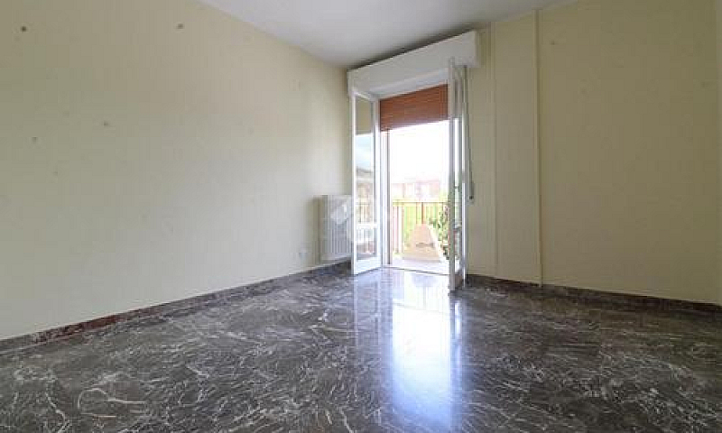 3 Locali A Campobass...