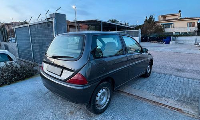 Lancia Ypsilon Unico...