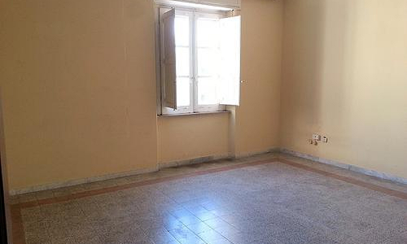 Appartamento Con Pos...