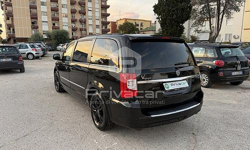 Lancia Voyager 2.8 T...