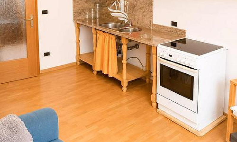 Bilocale Con Garage ...