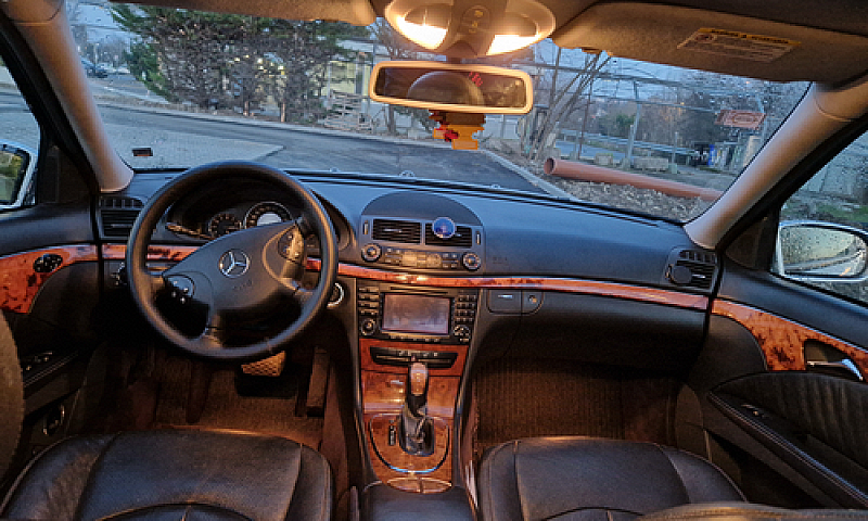 Mercedes Classe E280...