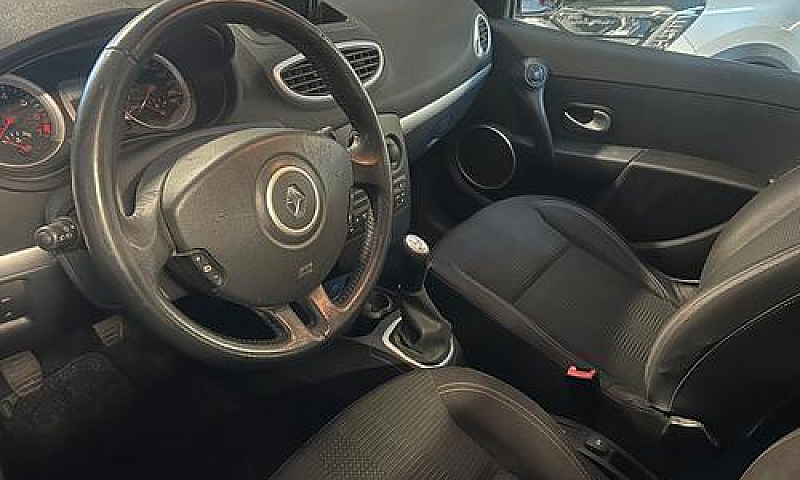 Renault Clio 1.2 16V...