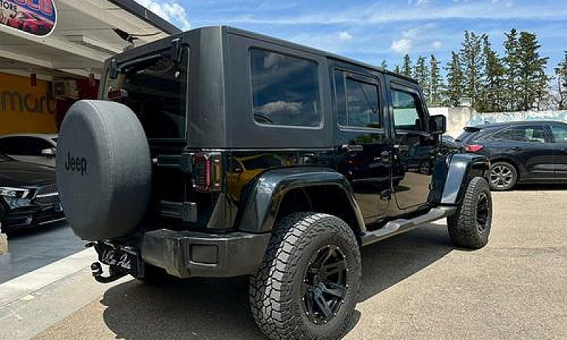 Jeep Wrangler Unlimi...