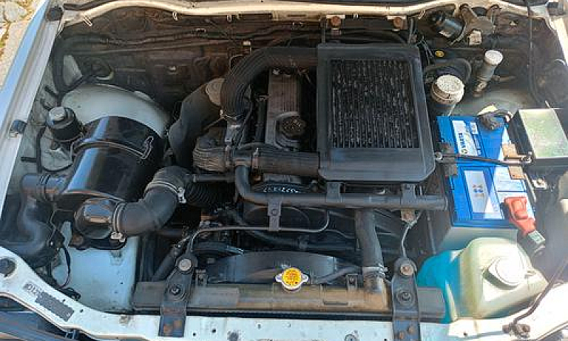 Mitsubishi L200 1999...