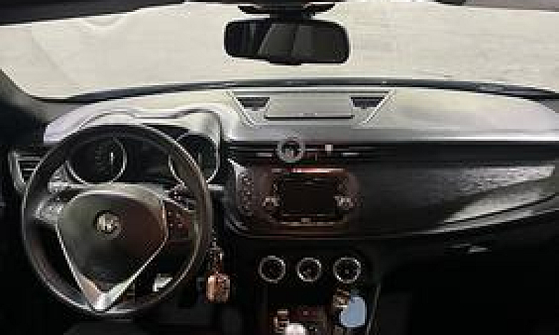 Alfa Romeo Giulietta...
