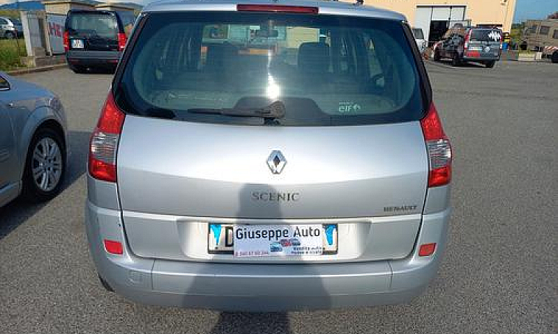 Renault Scenic 1,5 D...
