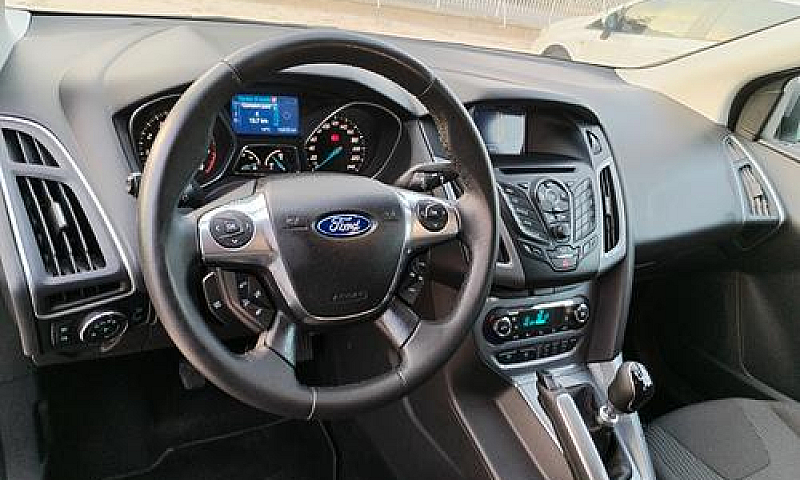 Ford Focus 1.6 Ecobo...