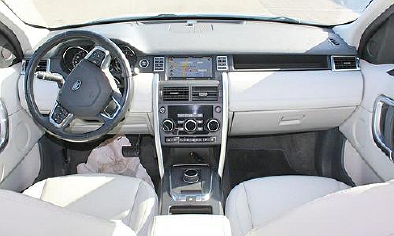Land Rover Discovery...