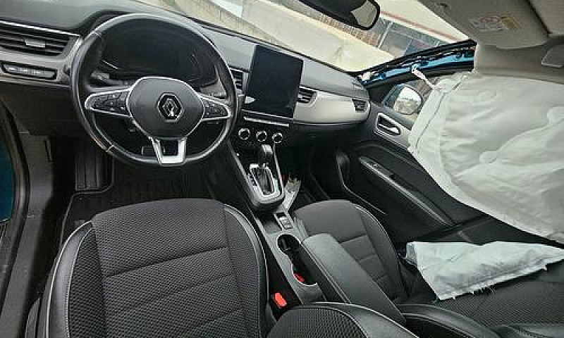 Renault Arkana Incid...