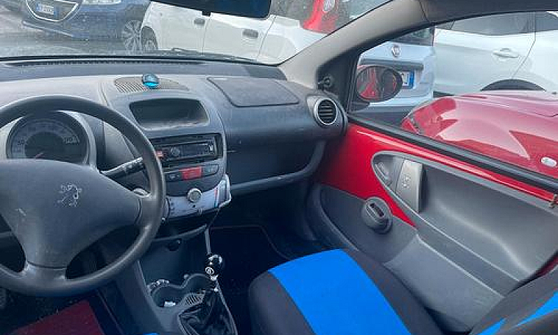 Peugeot 107 1.0 68Cv...