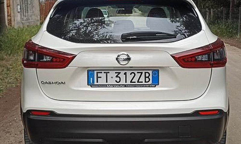 Nissan Qashqai 1.5 D...