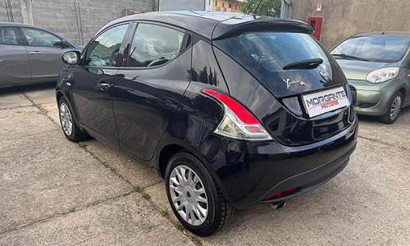 Lancia Ypsilon 1.2 6...
