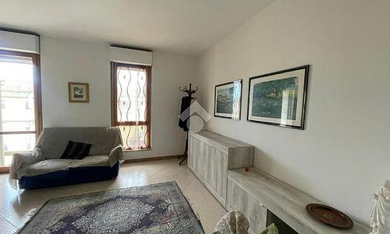 4 Locali A Cagliari...
