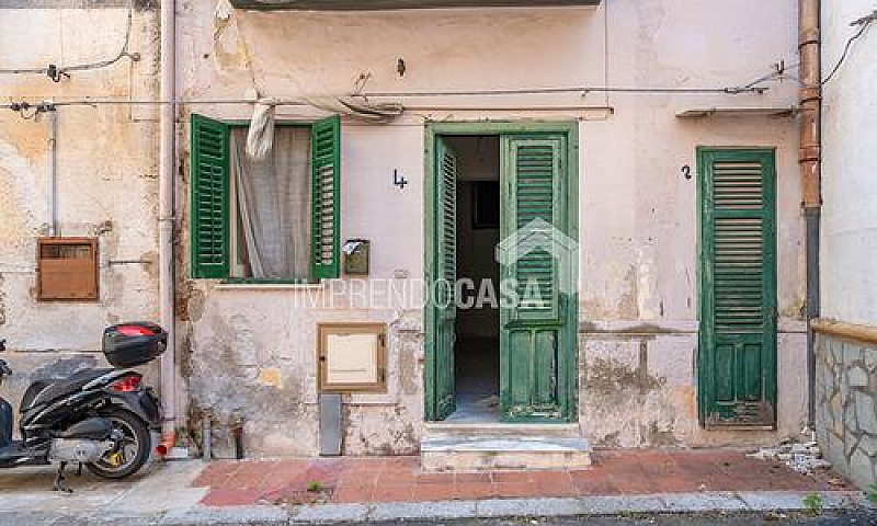 Casa Indipendente 4 ...