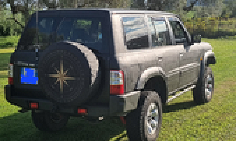 Nissan Patrol Gr Y61...