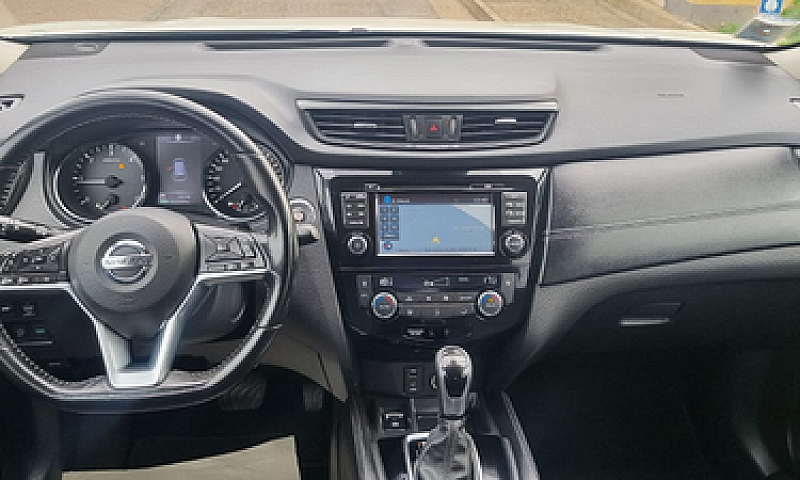 Nissan X-Trail...