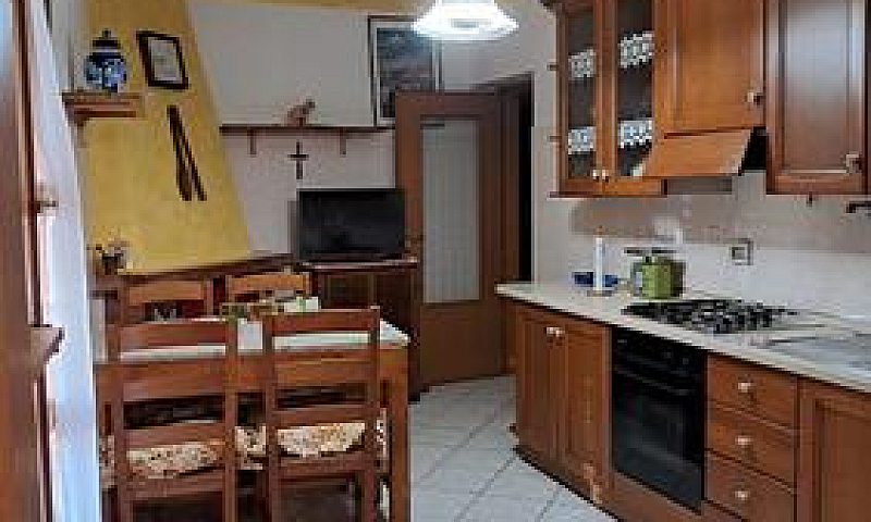 Casa Con Terrazzo Ne...