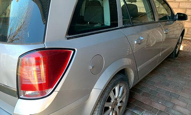 Opel Astra - 2005...