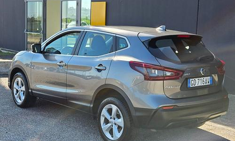 Nissan Qashqai 1.5 D...