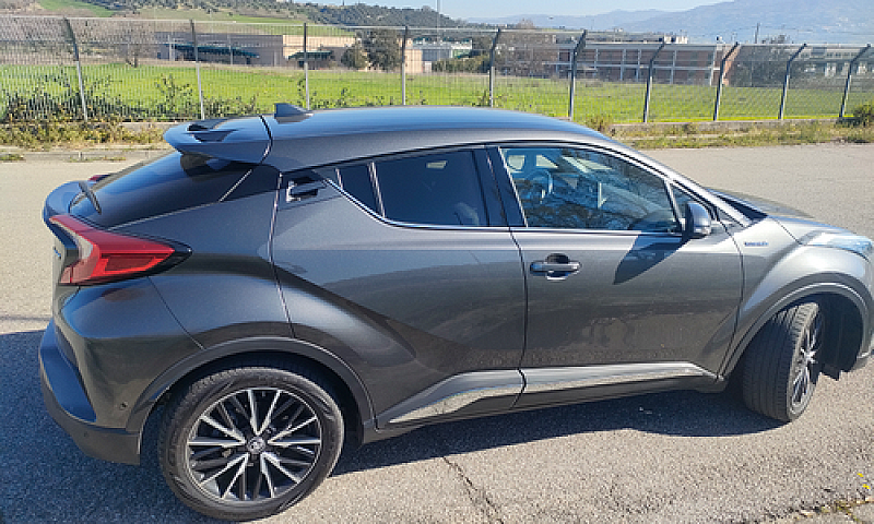 Toyota C-Hr 1.8 Hybr...