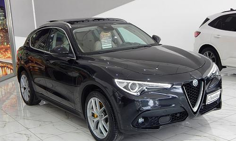 Alfa Romeo Stelvio 2...