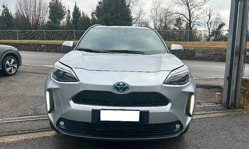 Toyota Yaris Cross Y...
