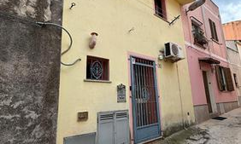 Casa Indipendente Su...