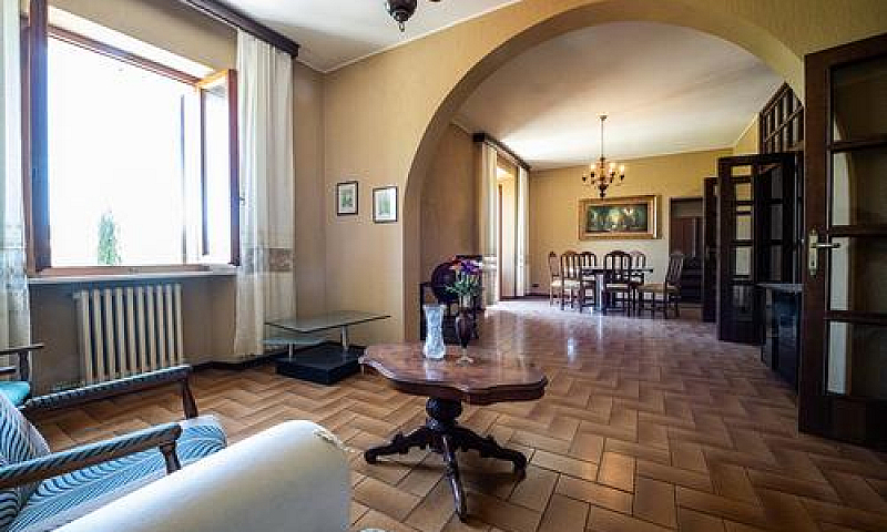 Appartamento A Ascia...