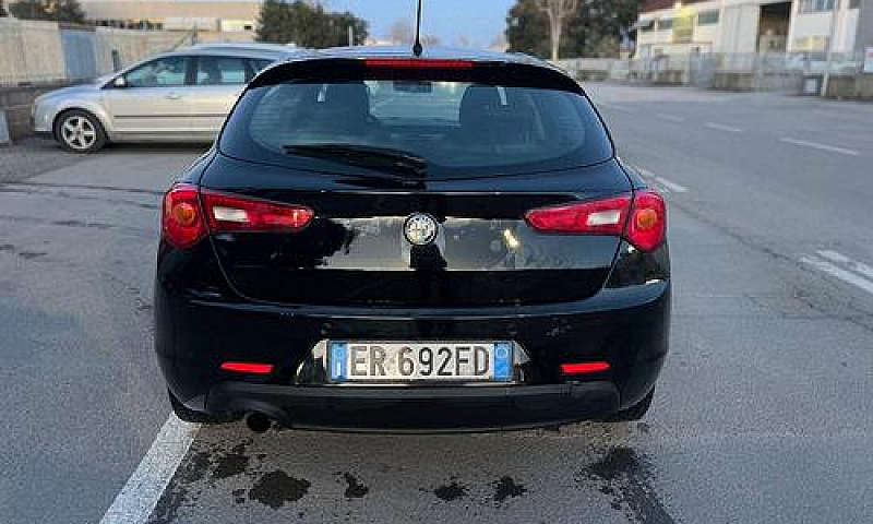 Alfa Romeo - Giuliet...