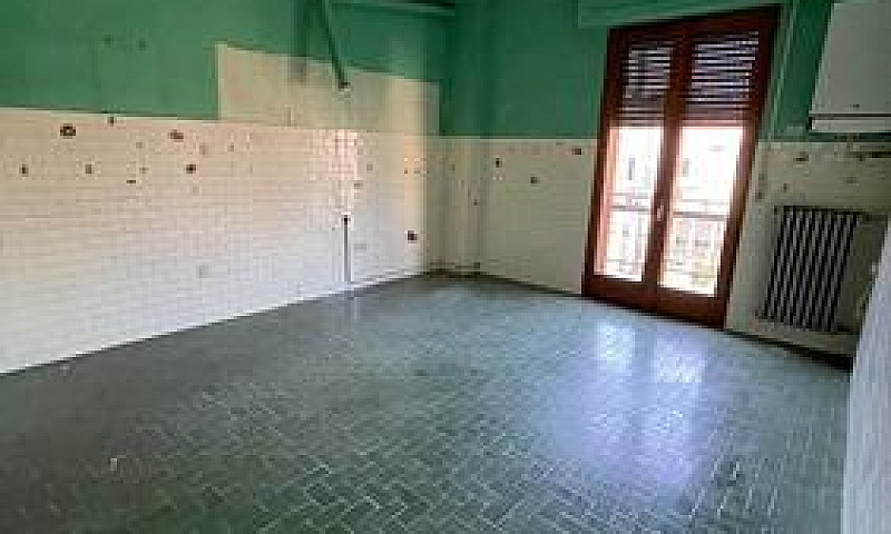 Appartamento Di 150M...