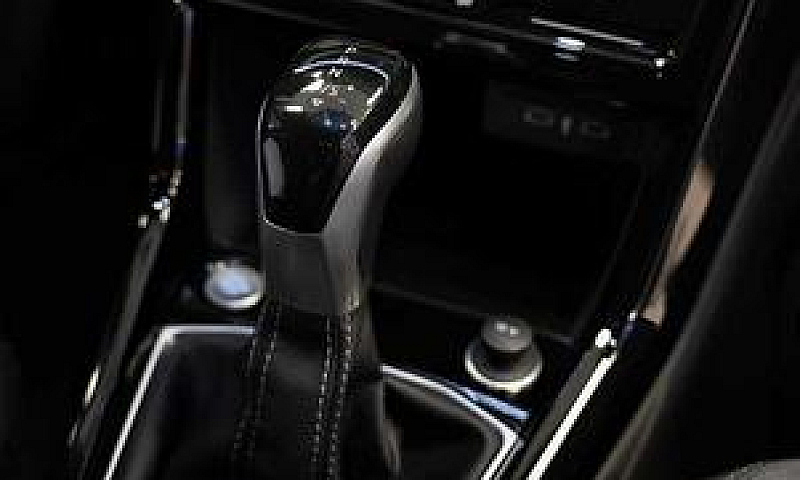 Volkswagen T-Cross 1...