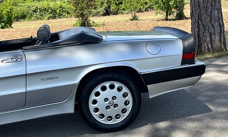 Alfa Romeo Spider Qu...