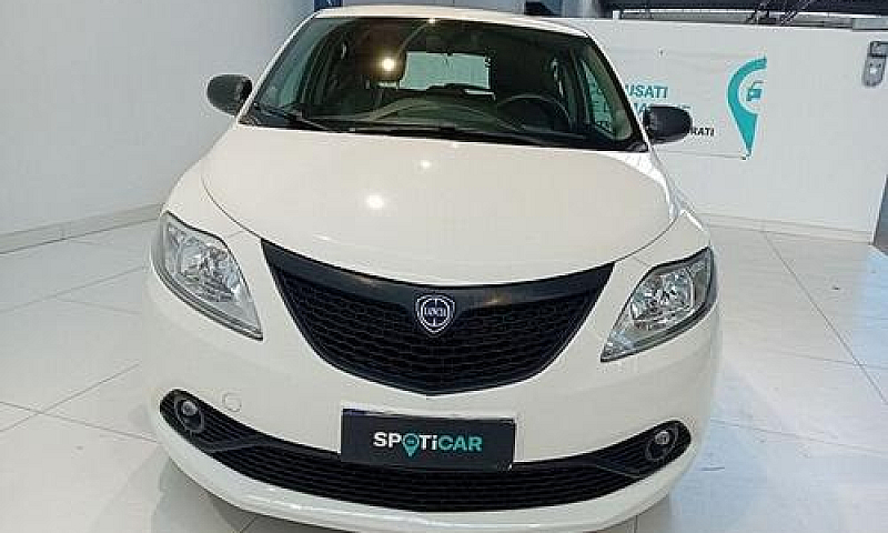 Lancia Ypsilon 0.9 T...